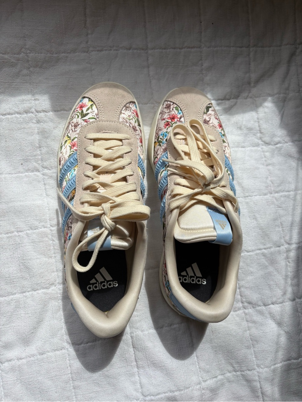 FARM Rio x Adidas VL Court 3.0 Floral Beige & Blue Sneakers Women’s 8 - Picture 3 of 7